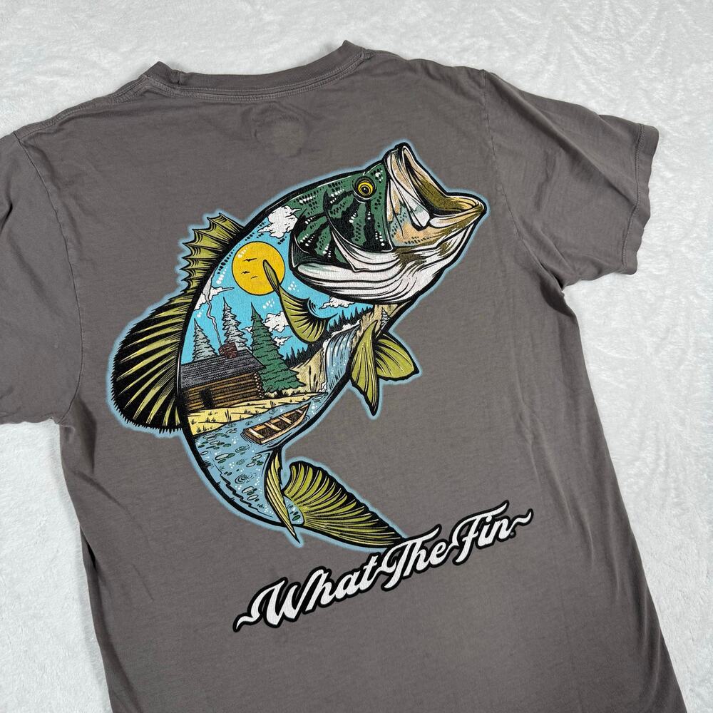 What The Fin Bass OI Short Sleeve Gray T-Shirt Men's Small‎ Back Graphic Print